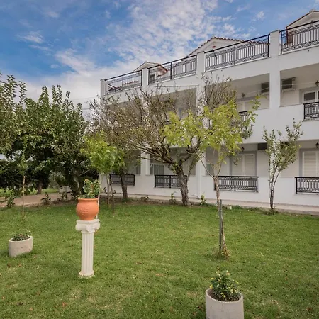 Yiota アパート アリケス